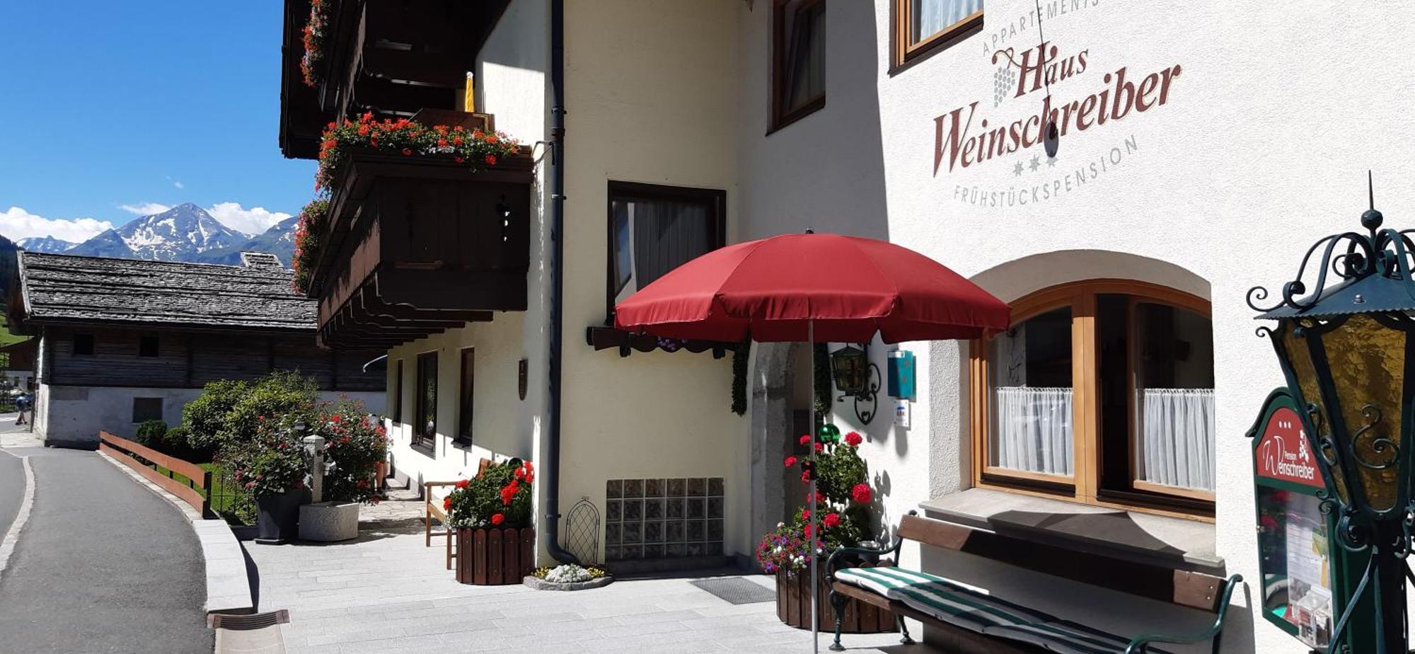 Pension Und Appartement Weinschreiber Rauris Exterior foto